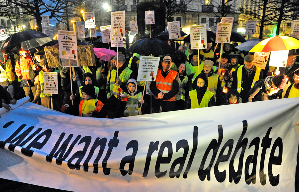 Brüsszeli tiltakozás a „kegyes halál” kiterjesztése ellen