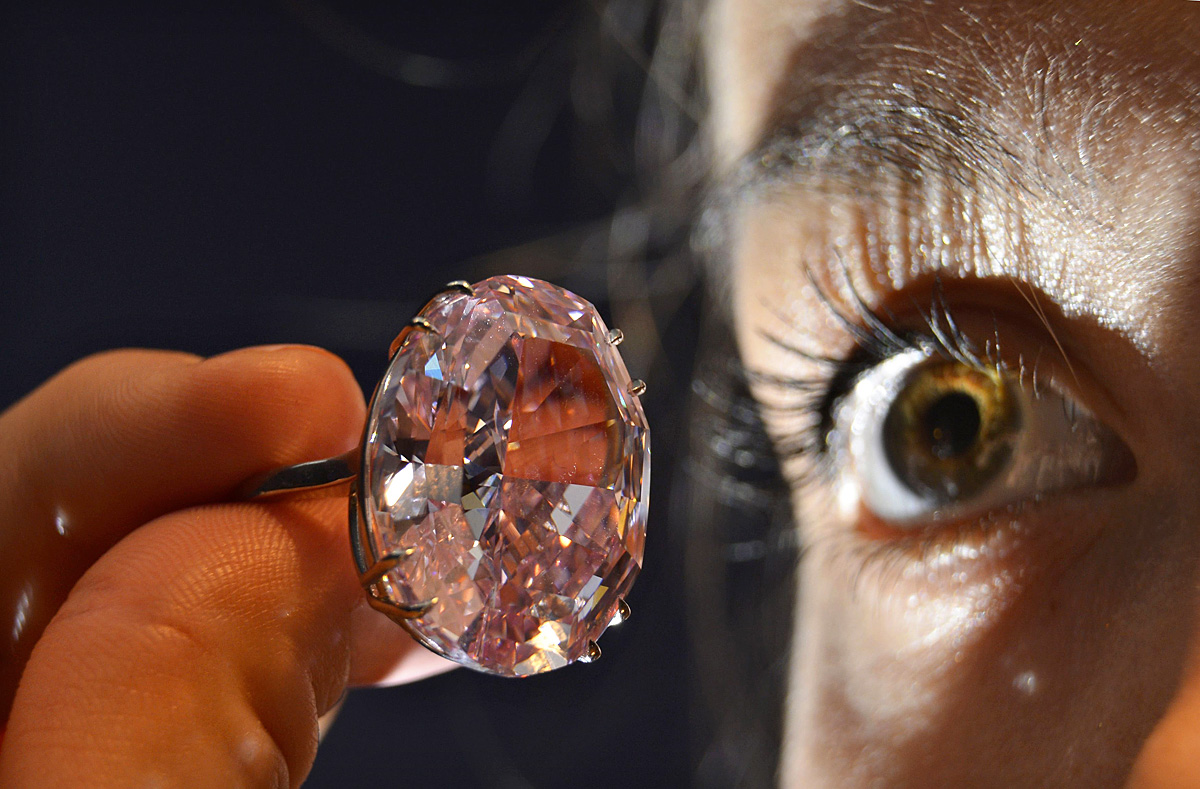 A Pink Star névre hallgató gyémánt a valaha árverésre bocsátott legértékesebb drágakő