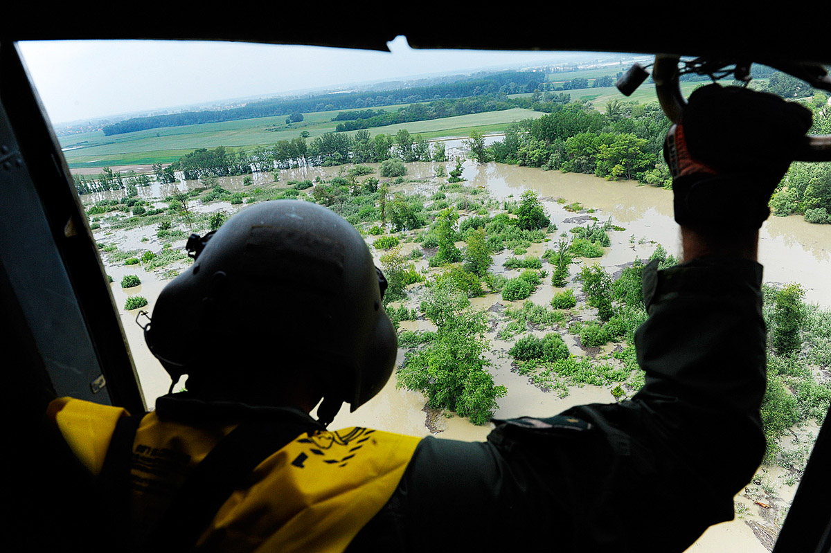 Győrújfalu a helikopter fedélzetéről