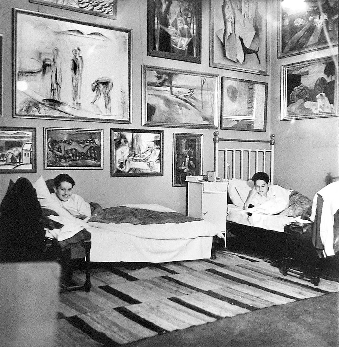 A műgyűjtő Tamás Henrik gyerekeinek ágya fölött többek között Derkovits Gyula, Egry József és Kádár Béla képei lógtak
