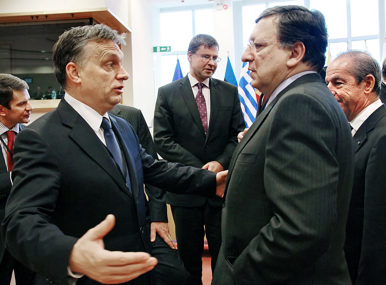 Orbán Viktor José Manuel Barrosóval, az Európai Bizottság elnökével. Kiismerték a kettős beszédet