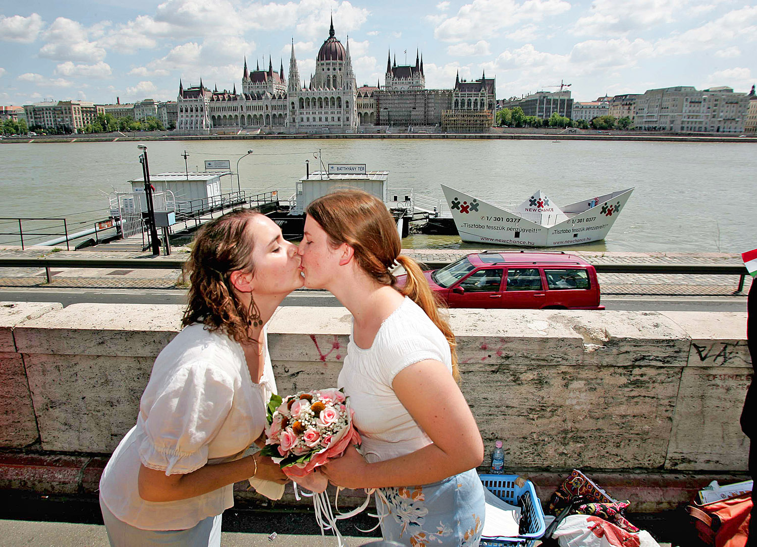 Az első leszbikus esküvő – még 2007-ből