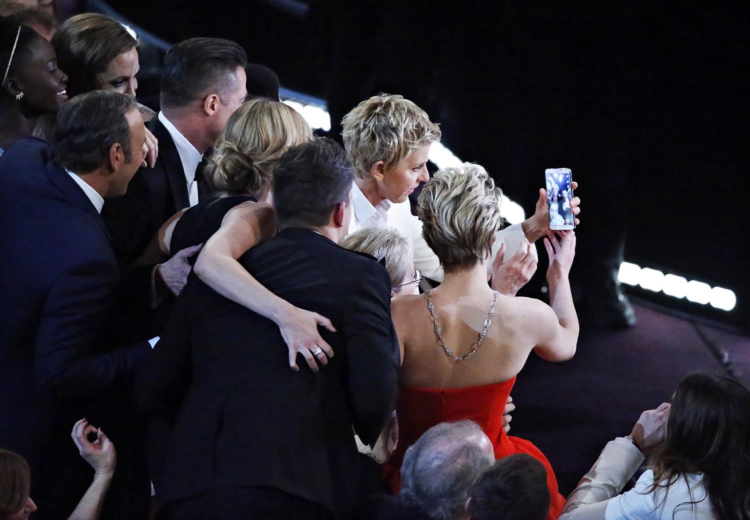 Ellen Degeneres készítette a 2014-es Oscar-gála leghíresebb selfie-jét.