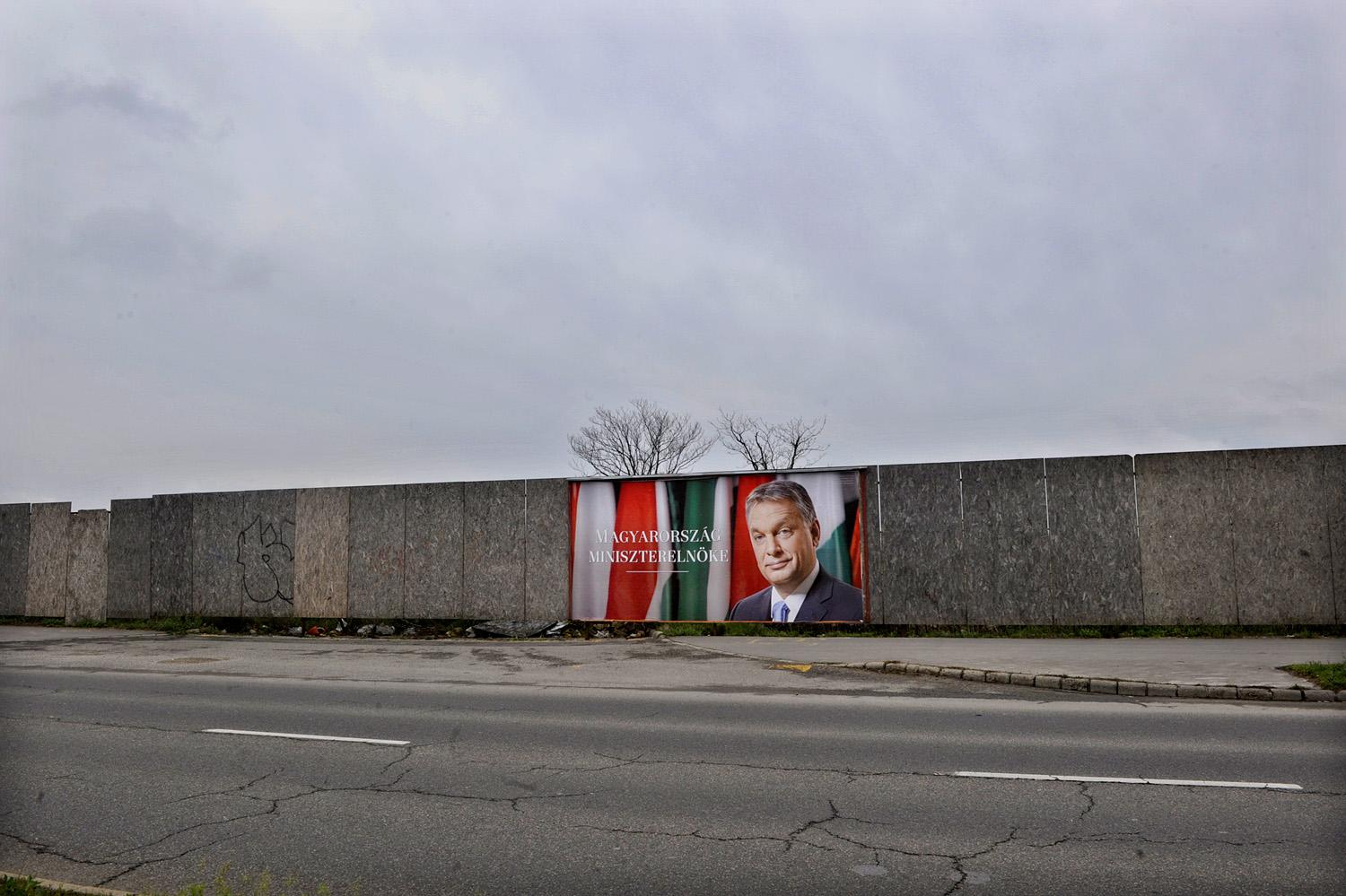 A Fidesz uralta az óriásplakátokat  
