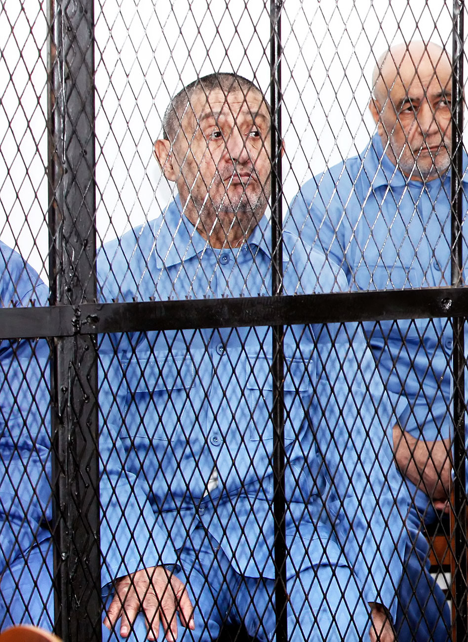 A volt külügyminiszter, Abdul Ati al-Obeidi a vádlottak padján