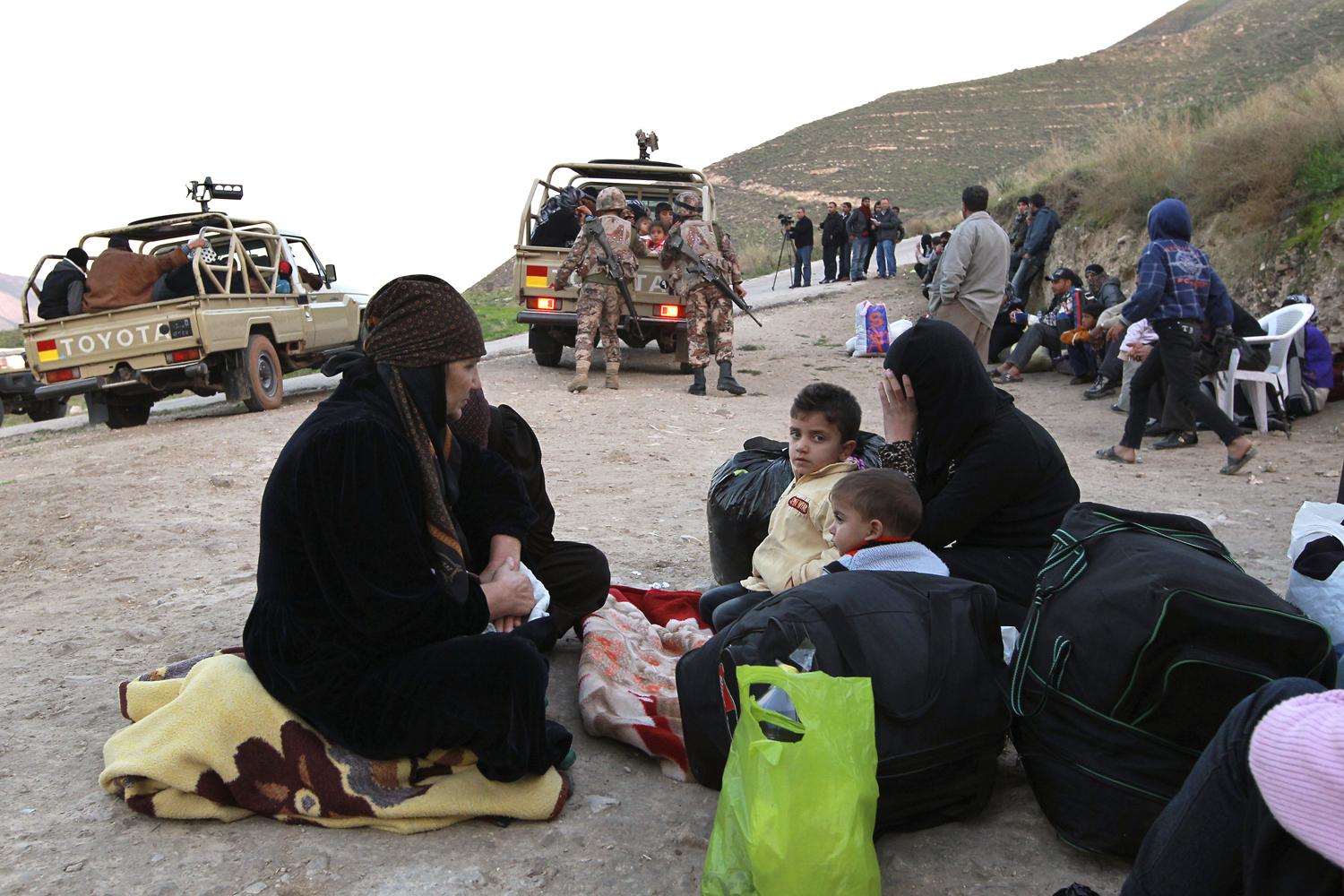 Végre biztonságban: szíriai menekültek a jordán határ túloldalán