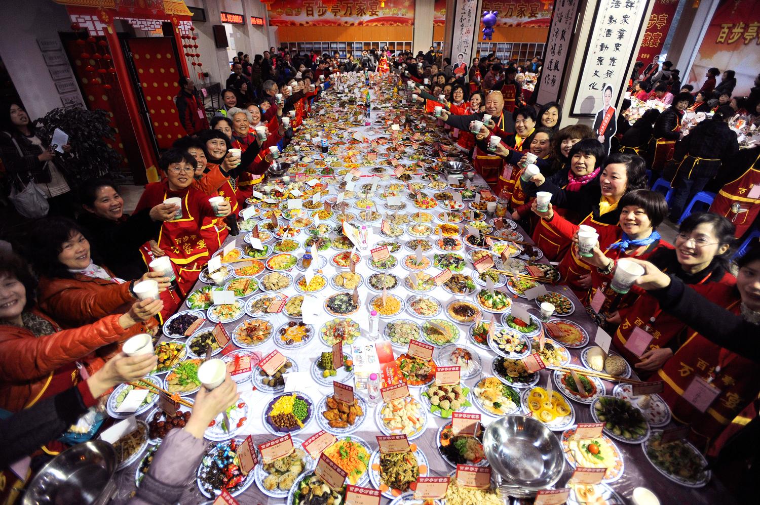 A kínai újévet köszöntik Wuhanban