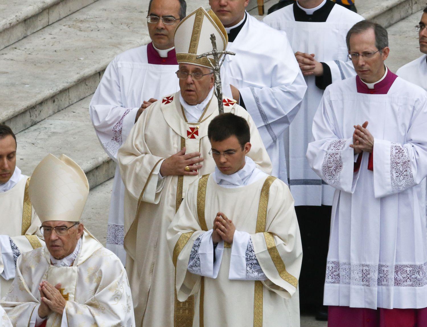 Ferenc pápa a szentté avatási szertartáson