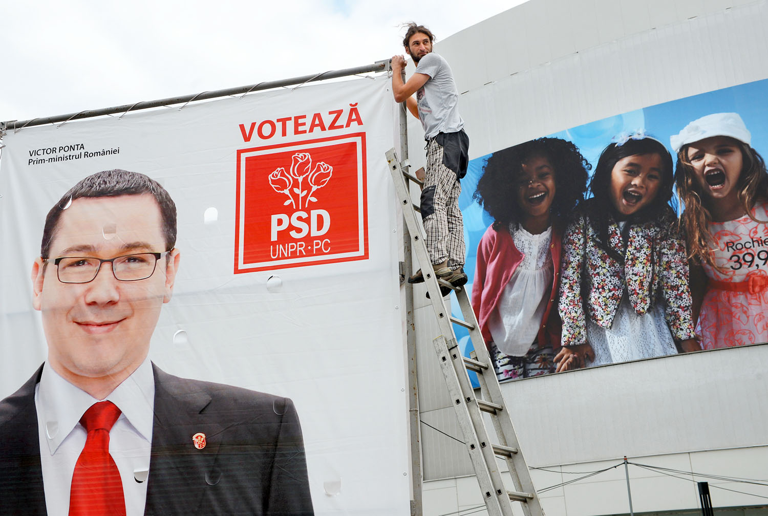 Victor Ponta a plakáton – de ki megy Brüsszelbe?