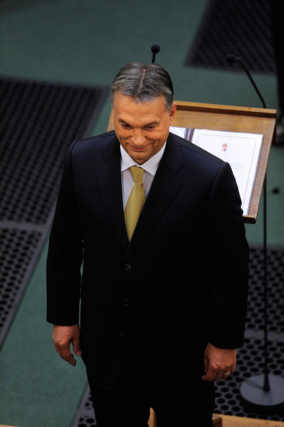 Orbán az eskütétel után