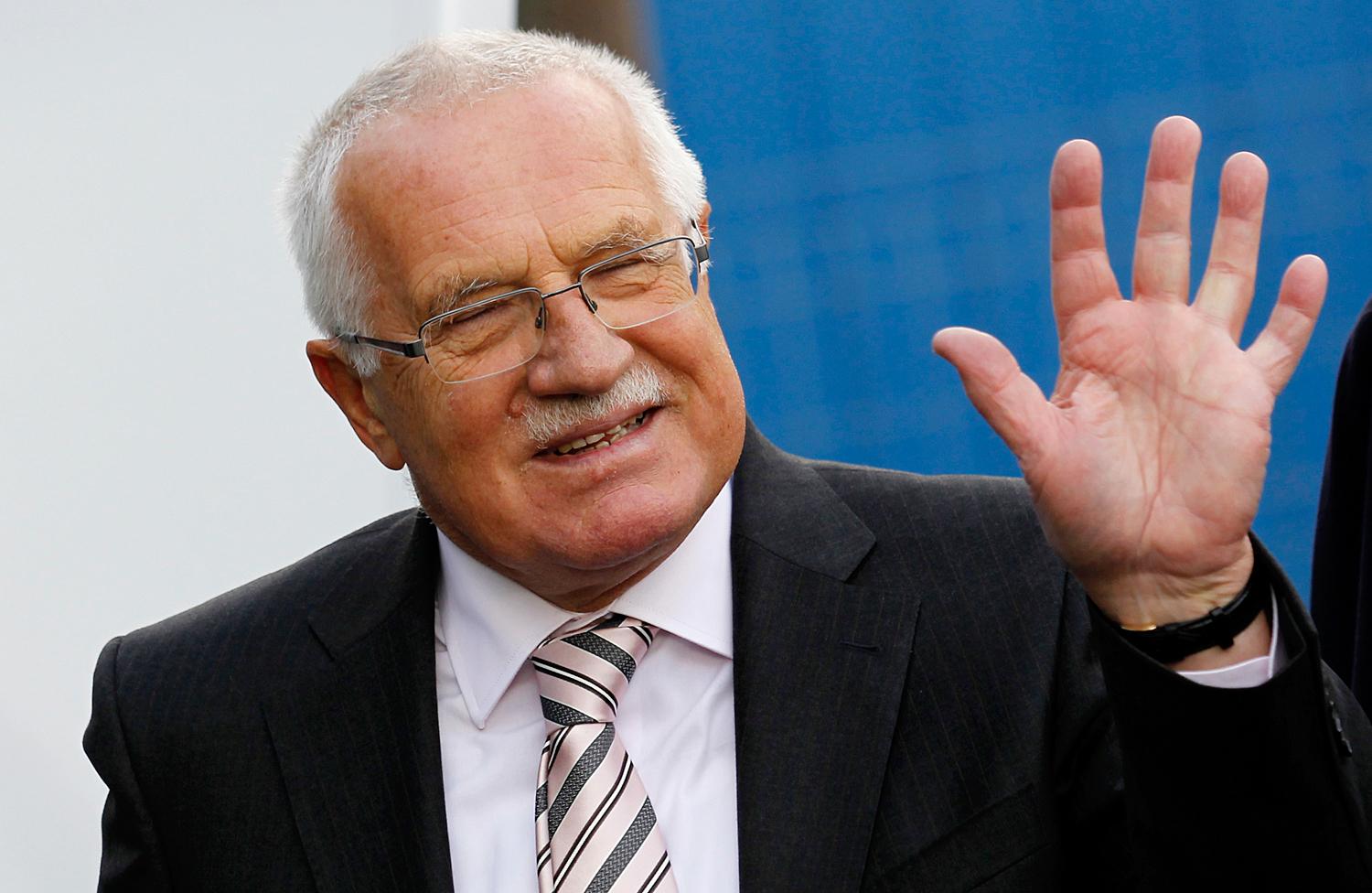 Václav Klaus még cseh elnökként egy 2011-es felvételen. Magánemberként nem hívják