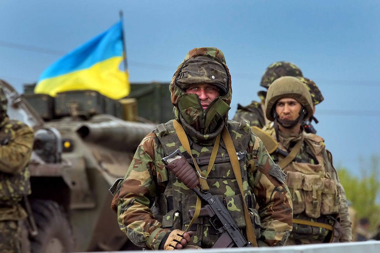 „Felszerelt” ukrán kormánykatonák Szlovjanszknál