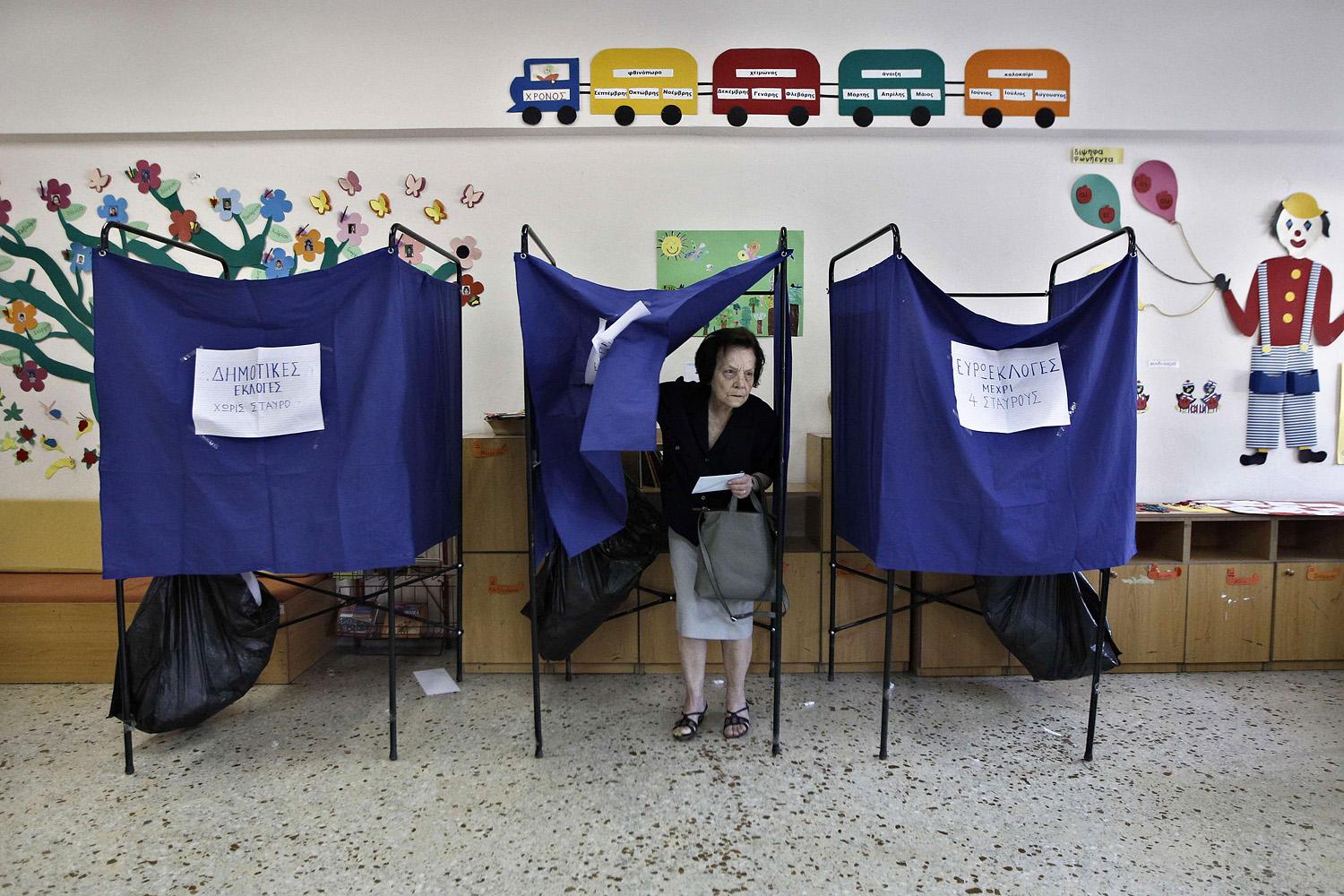 Szavazás Athénban...