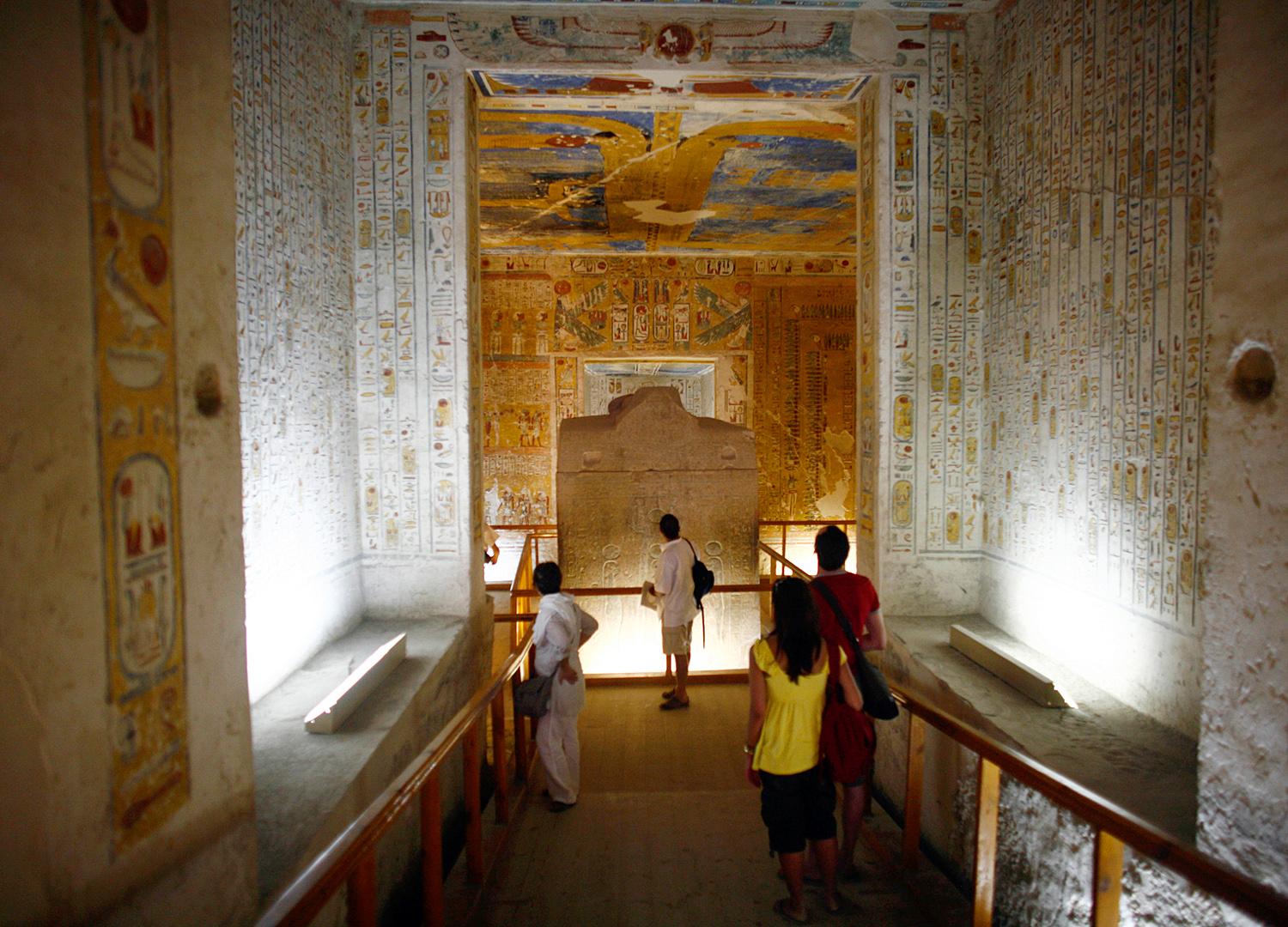 VI. Ramszesz pompás sírja Luxor közelében