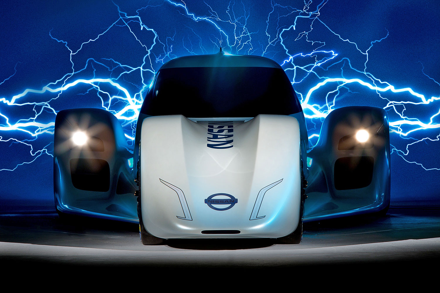 Megugrott a kereslet a hibridek és a villanyautók iránt - ez a Nissankísérleti autója a Le Mans-i versenyre
