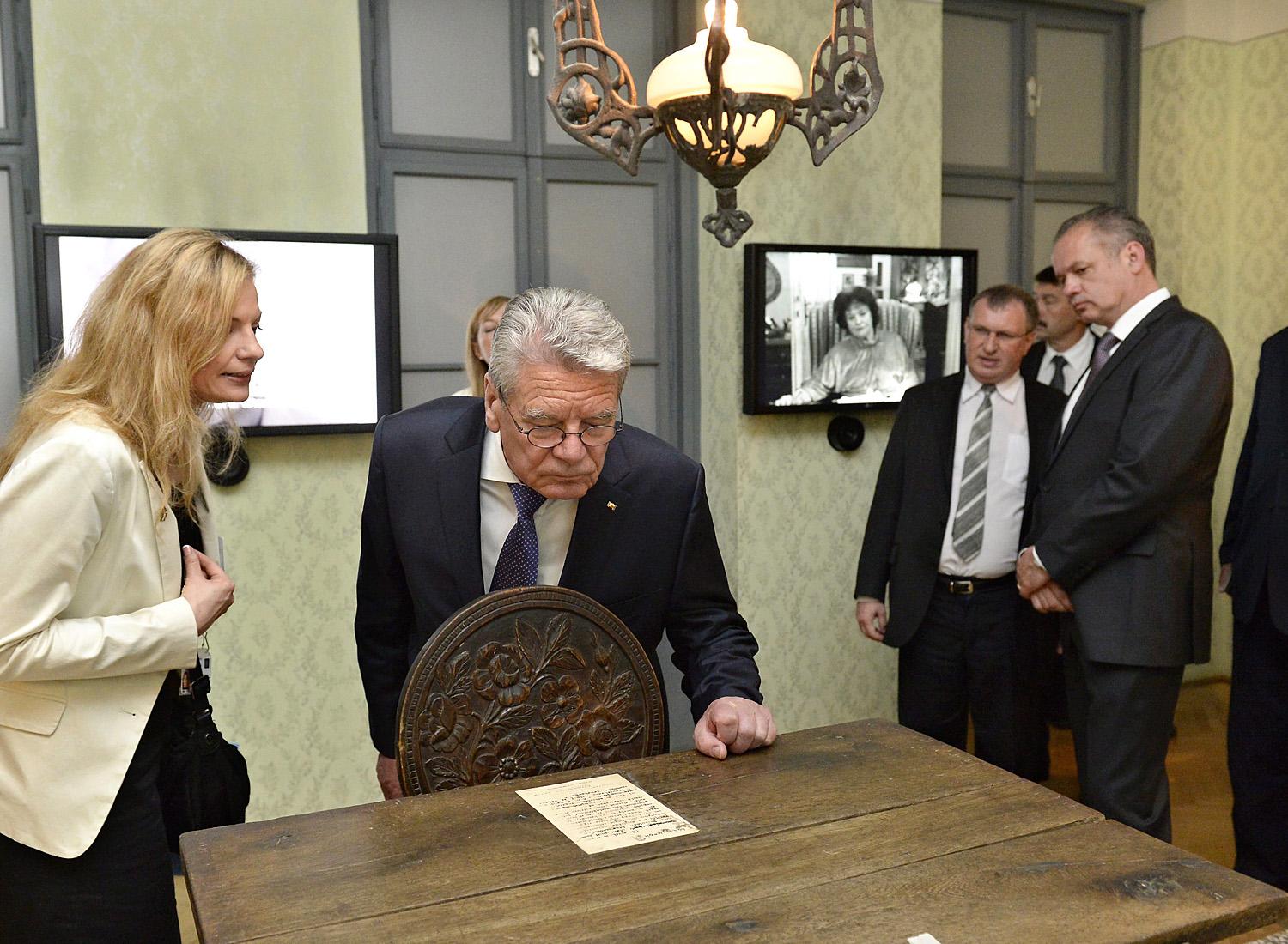 Joachim Gauck a Terror Házában - nem csak a múlt érdekelte