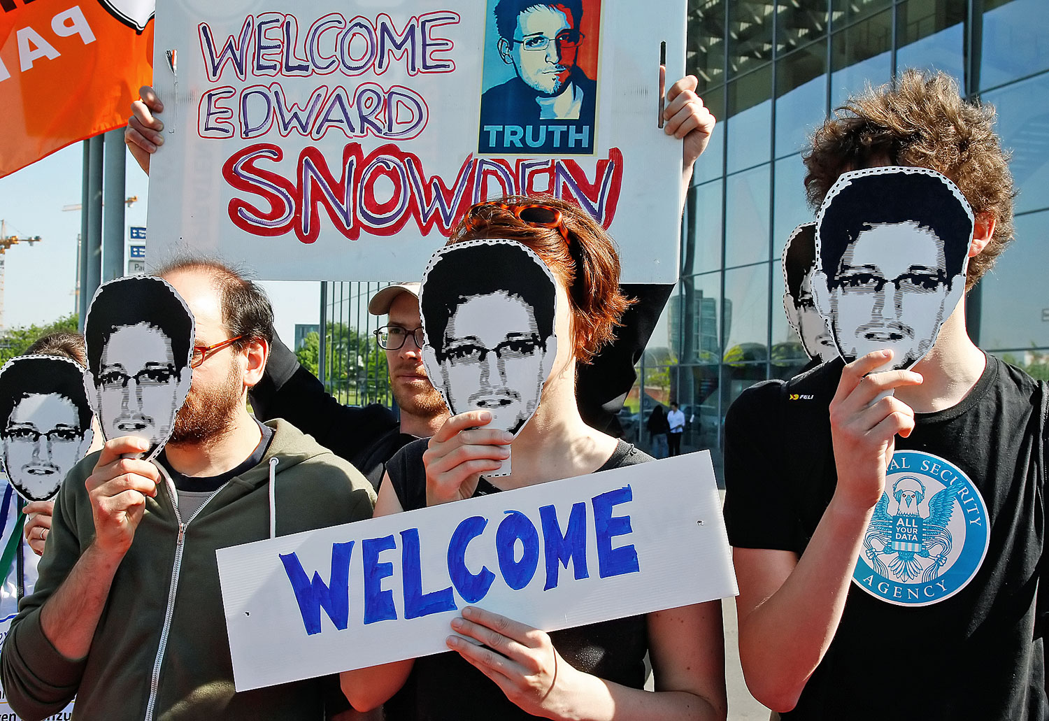 A cégek sokat fizetnek azért, nem bukkanjon fel náluk egy új Snowden