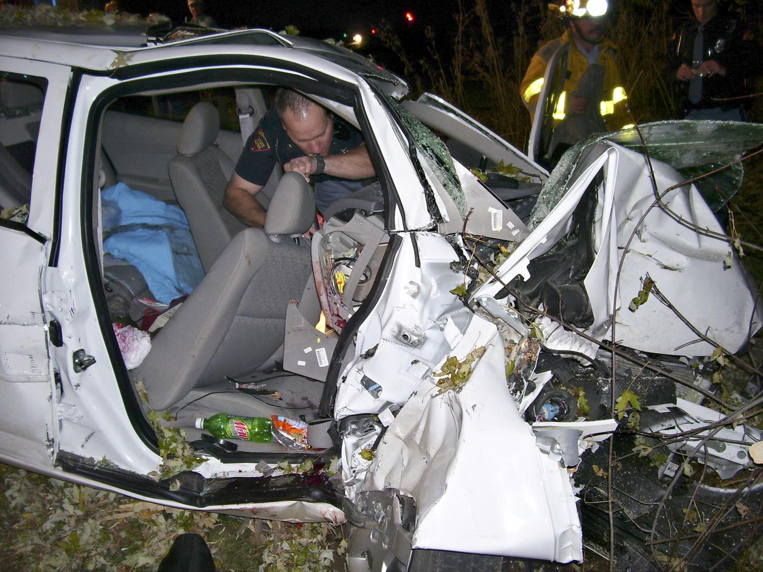 Az egyik baleset, amelyet bizonyítottan a tervezési hibára vezethető vissza 2006 októberében történt Wisconsin államban (Reuters: St Croix Sherriff/Handout)