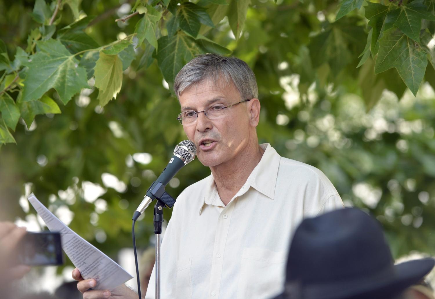 Demszky Gábor beszél a Szabadság téren