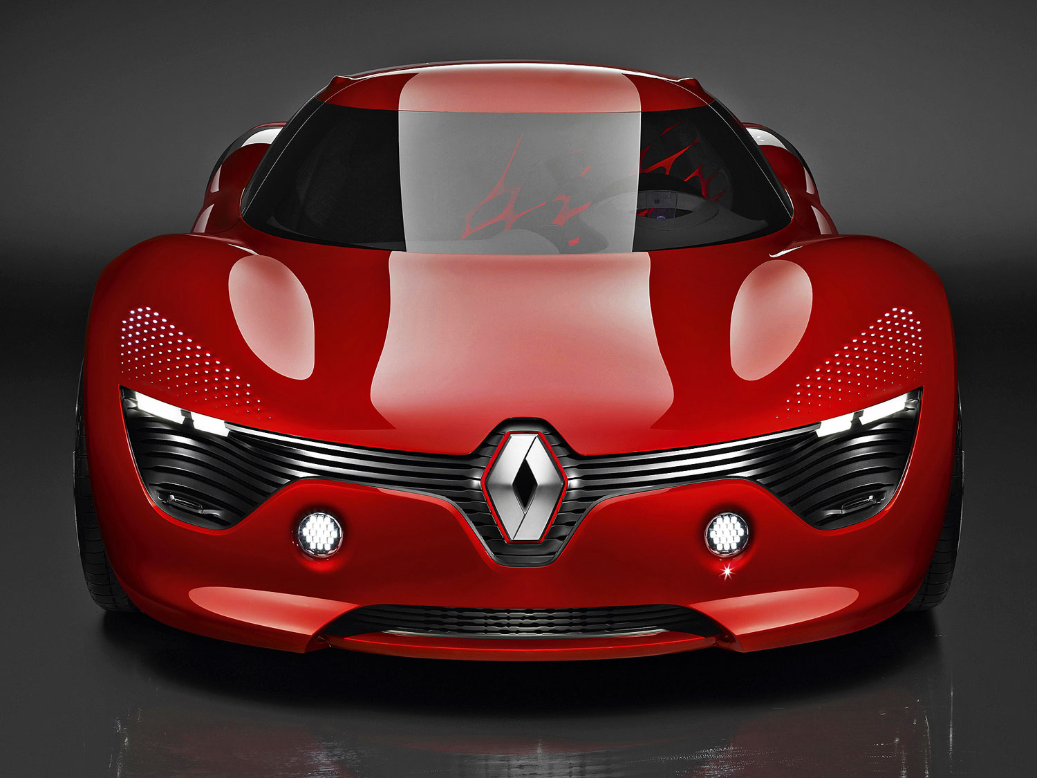 Több modell forrása a Renault DeZir koncepció