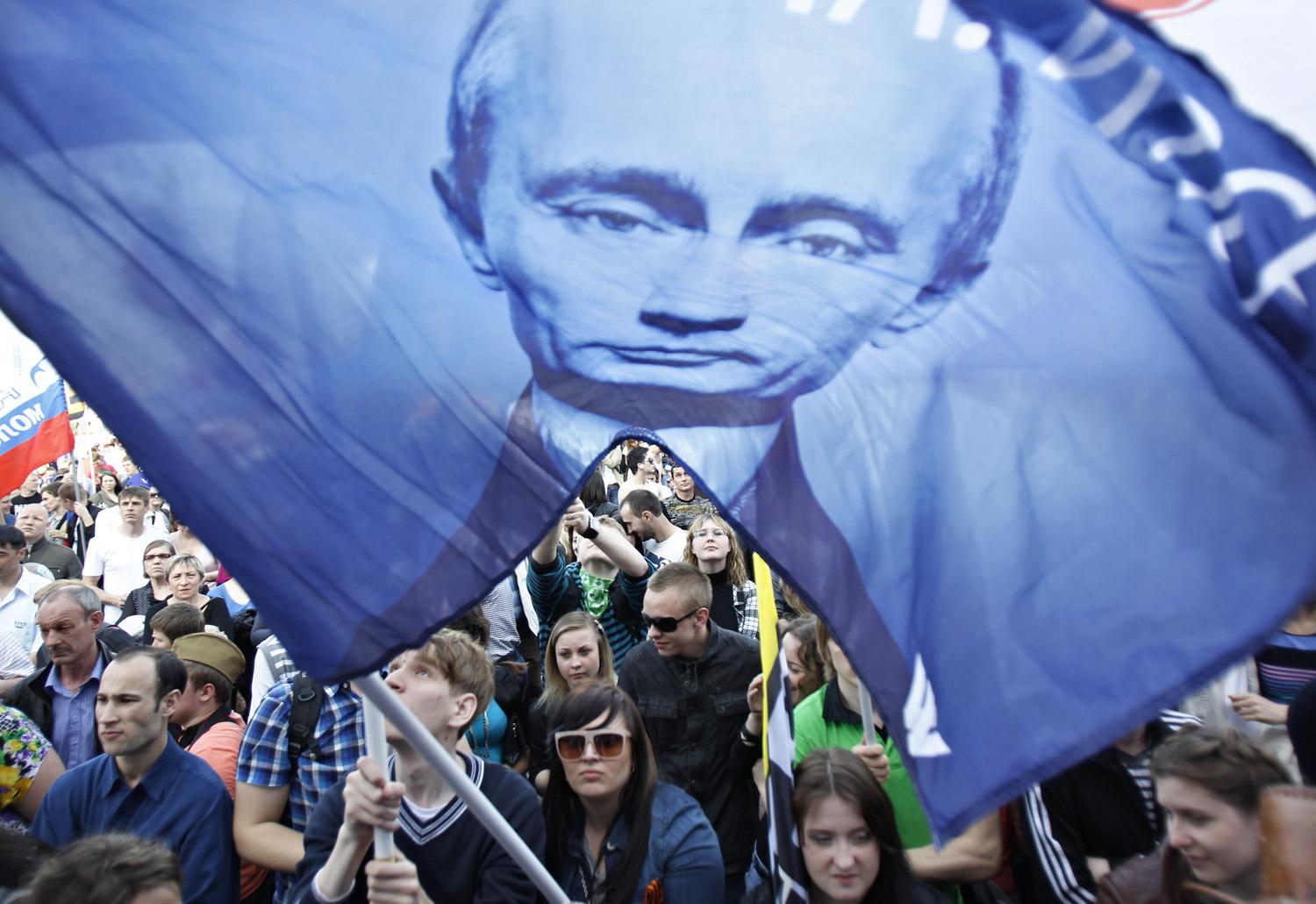 Putyin-párti tüntetők Moszkvában (2012)