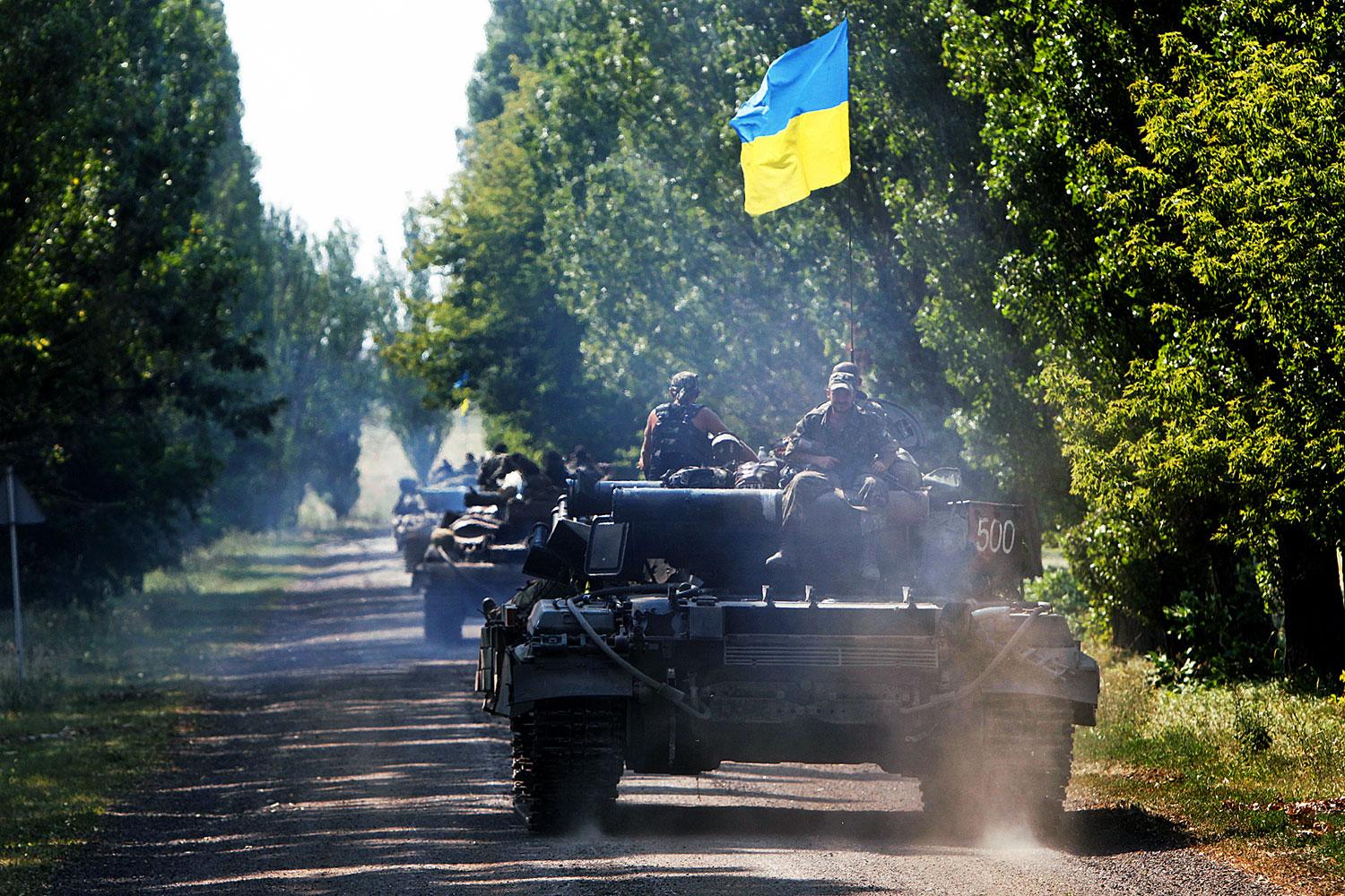 Az ukrán hadsereg egységei Luganszkot állítólag szinte teljesen bekerítették