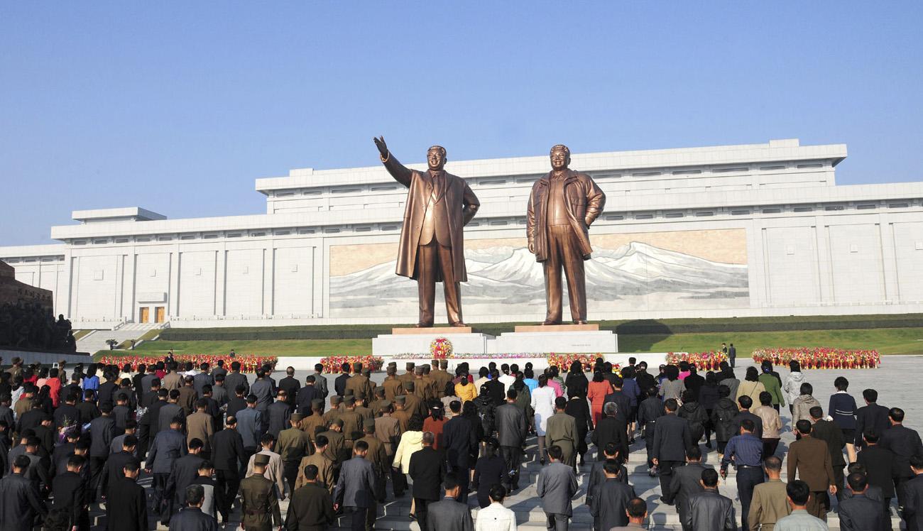 Kim Dzsongun hiányát hivatalosan „fizikai kényelmetlenséggel” magyarázzák