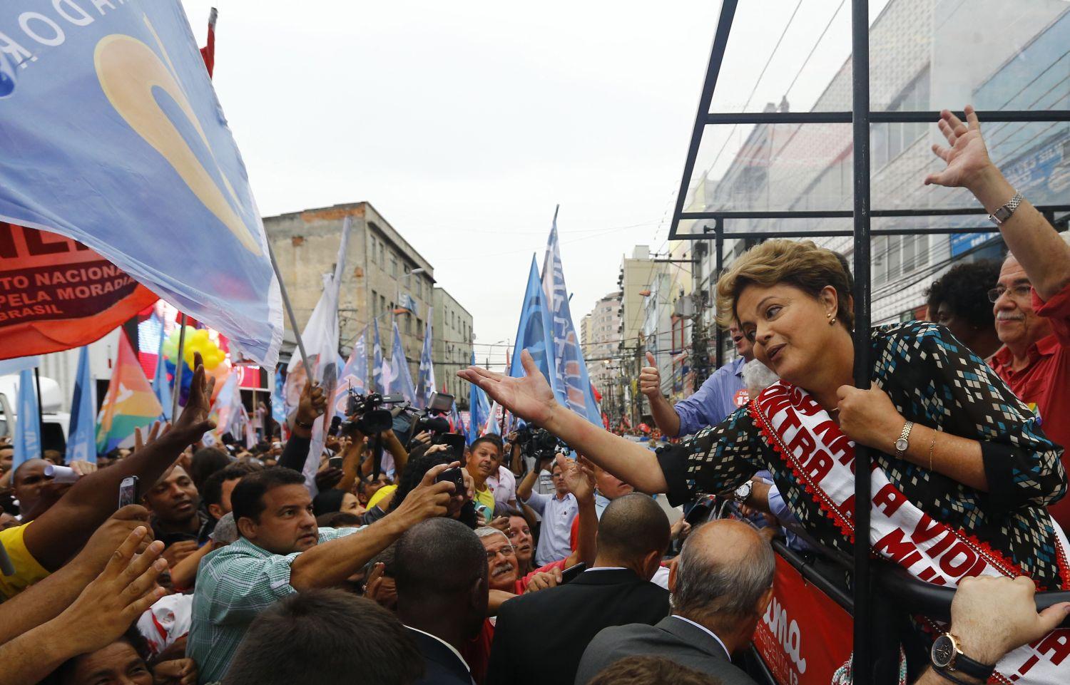 Dilma Rousseff támogatóival
