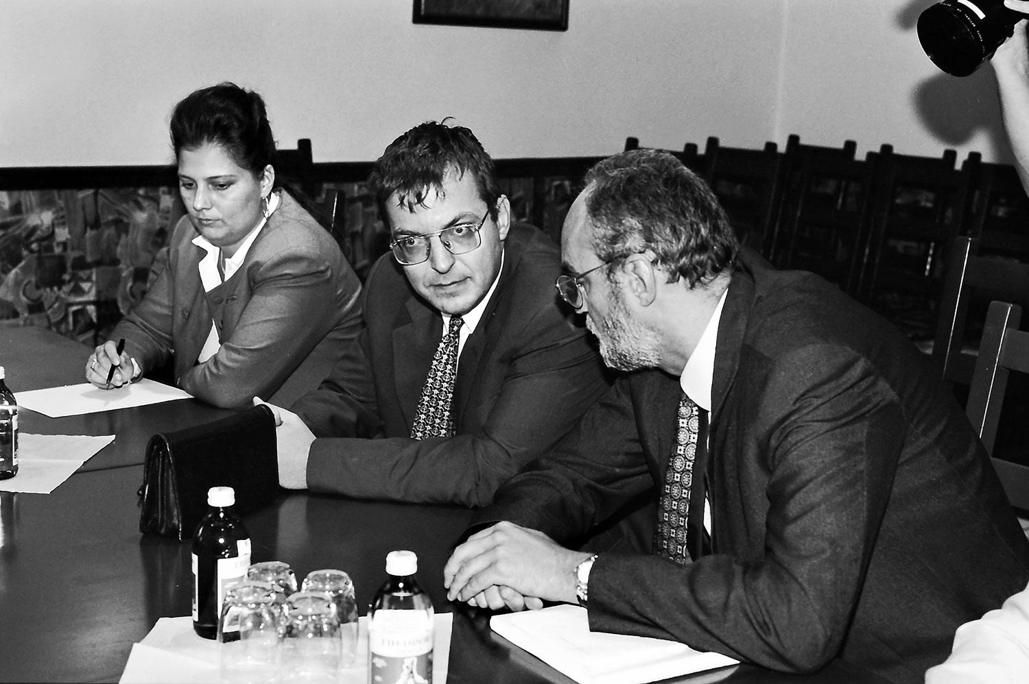 A régi szép idők: Vida Ildikó és Simicska Lajos (középen) 1998-ban
