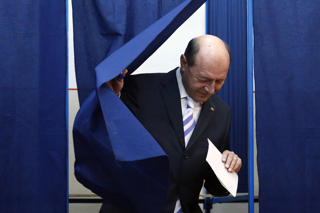 Ezt tette Basescu is