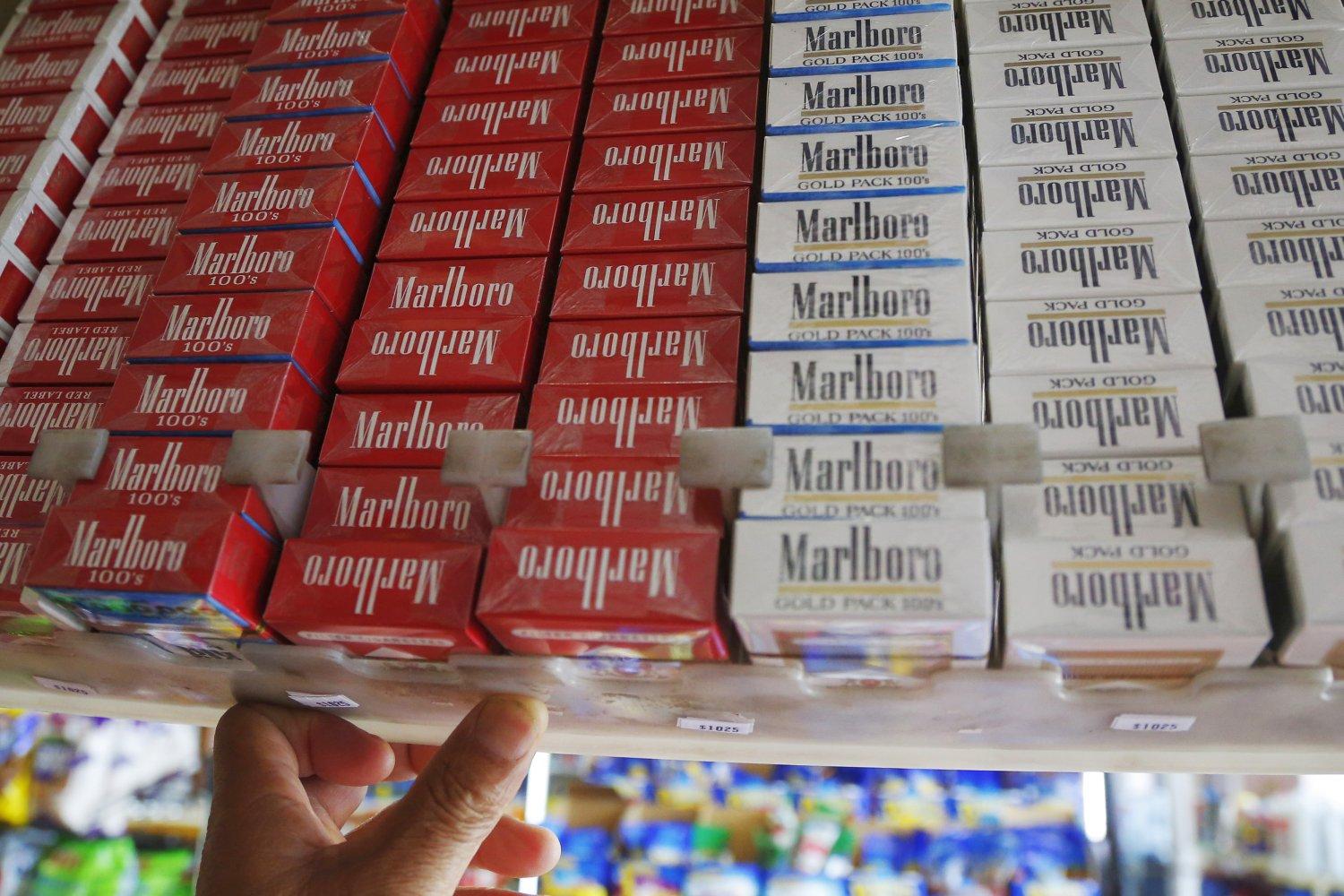 Az amerikai Philip Morrist éri a legsúlyosabb büntetőadó