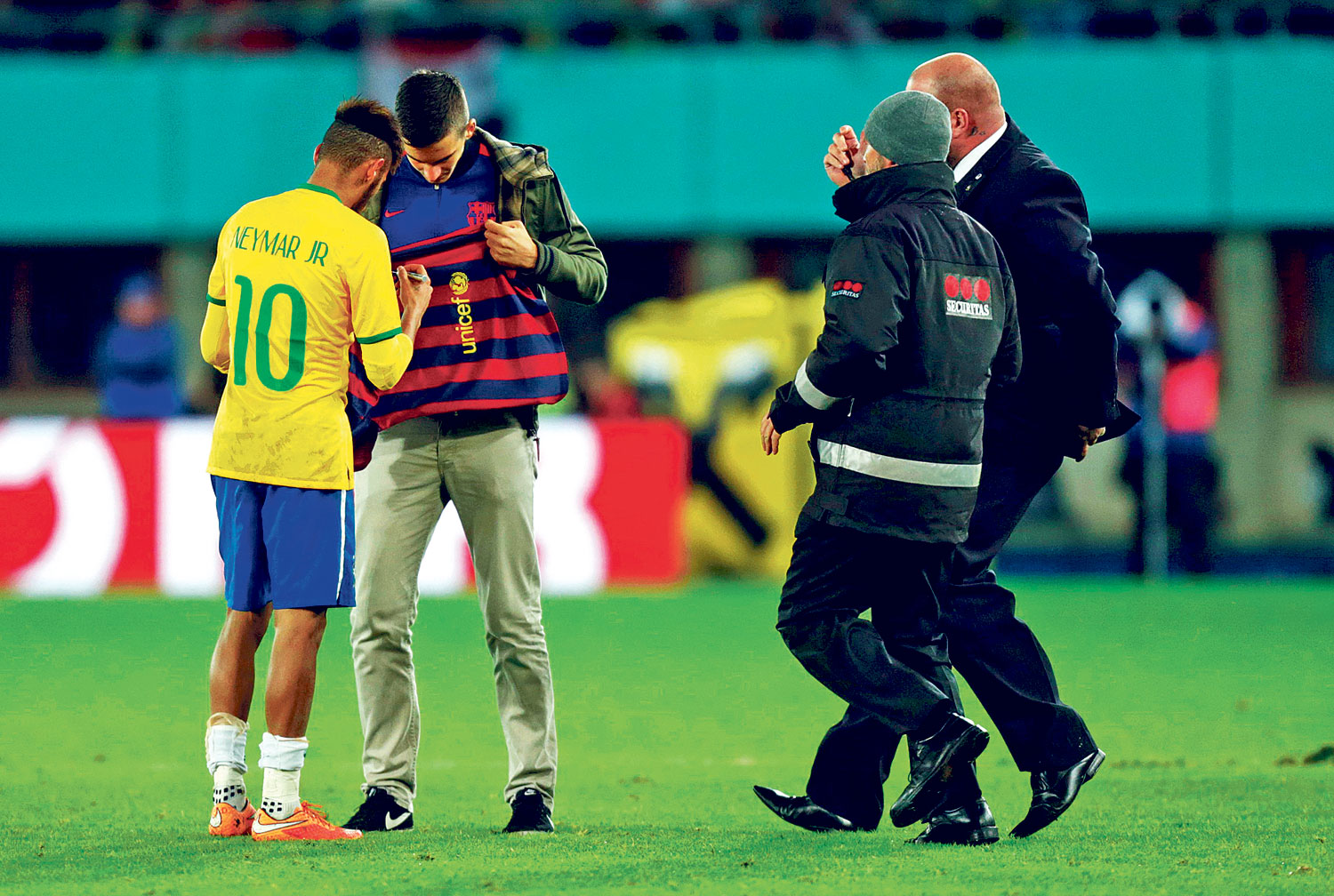Neymar szignóra készen