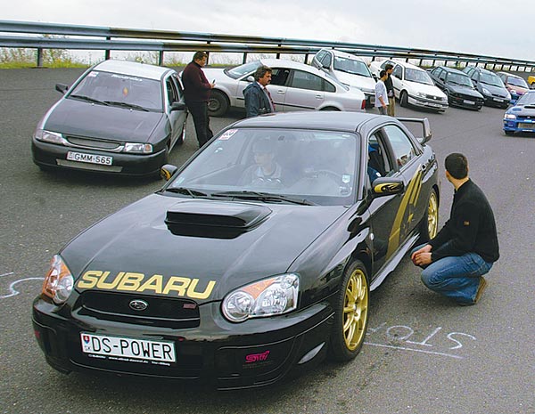 Szlovák rendszámú kocsi egy hazai Subaru-találkozón