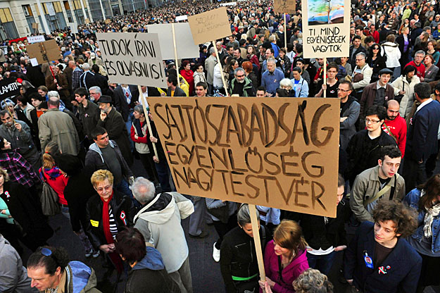 Március 15-i budapesti tüntetés a sajtószabadságért