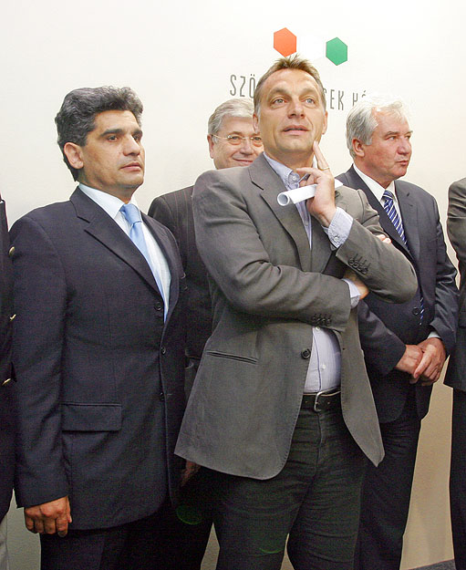 Farkas Flórián Orbán Viktorral