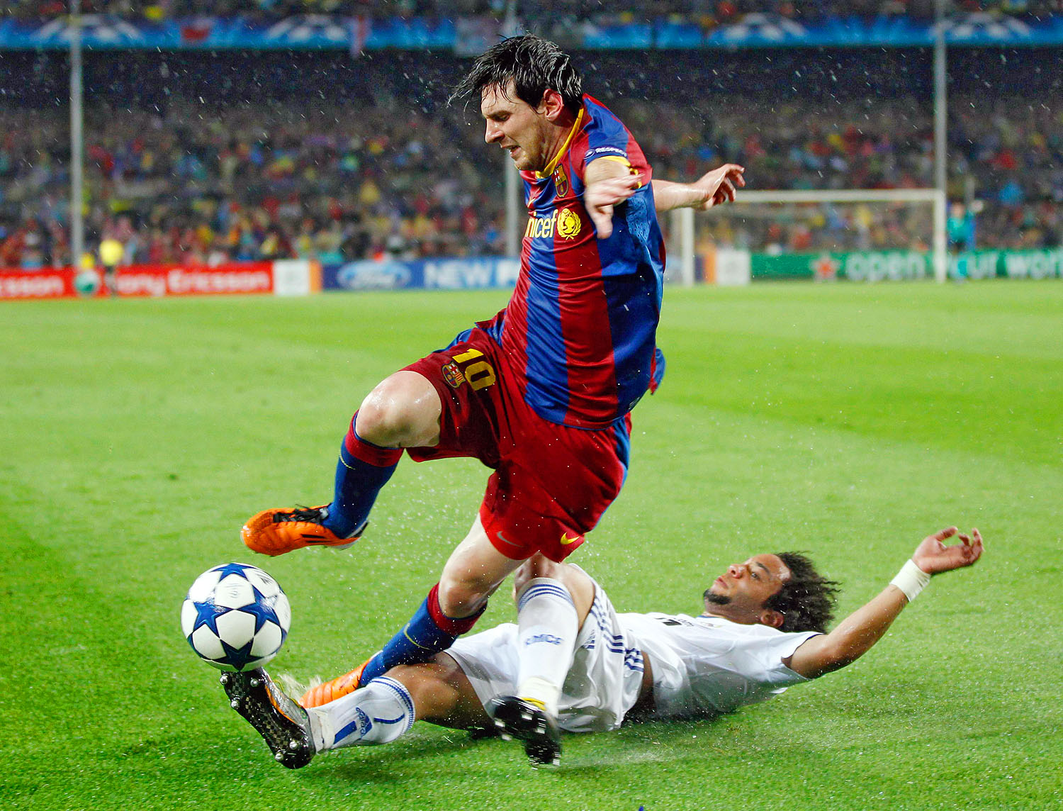 Messi–Marcelo-menet. Földön a Real