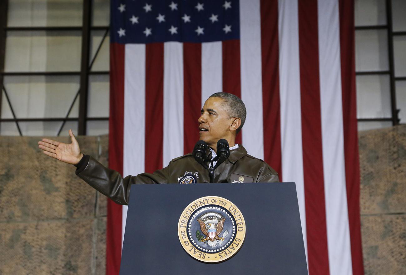 Obama a bagrami légitámaszponton 2014 májusában. Meggyőzték a maradásról
