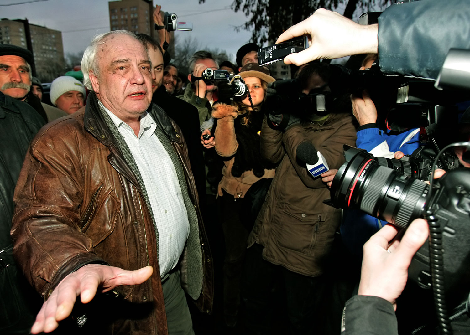 Bukovszkij Moszkvában a titkosszolgálatot vádolja azzal, hogy meg akarja akadályozni az indulását az elnökségért