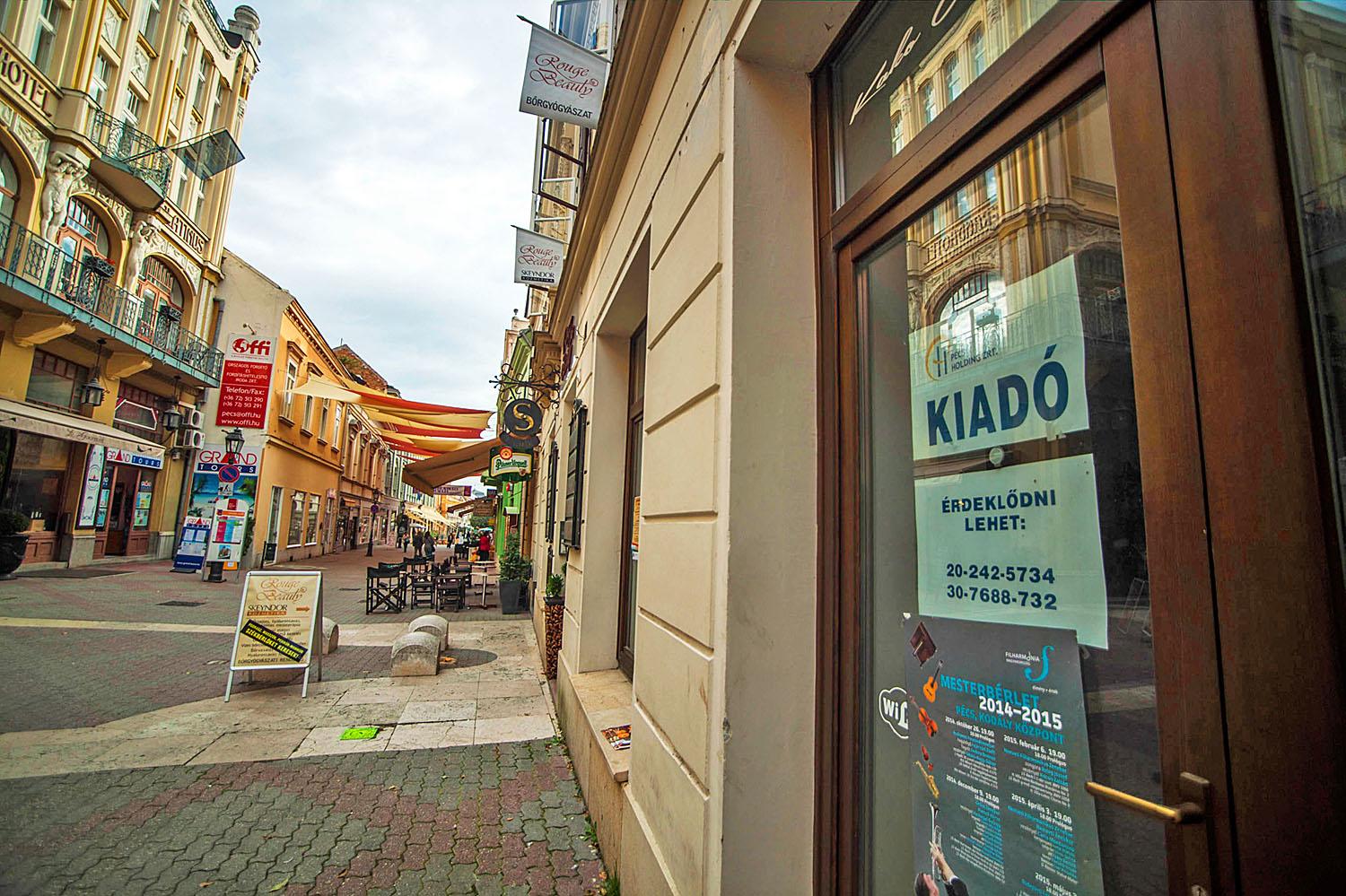 Kiadó üzlet Pécs belvárosában, a sétálóutcában