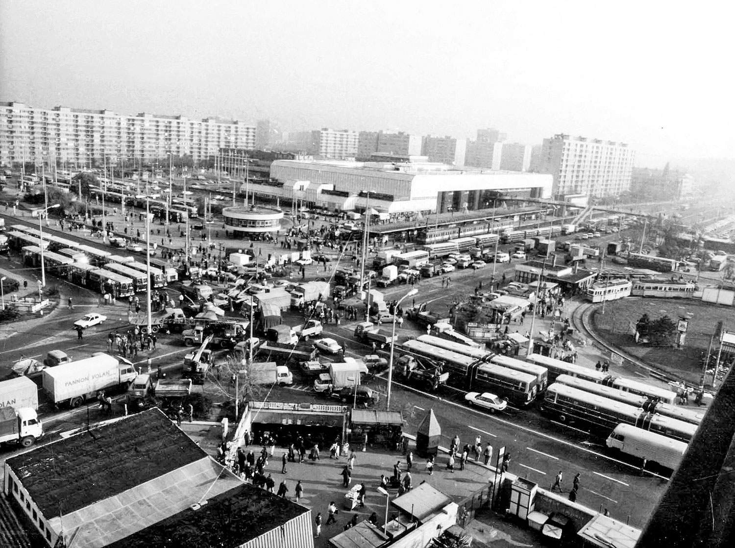 Emlékezetes kép: az Örs vezér tér 1990. október 26-án a taxisblokád idején 