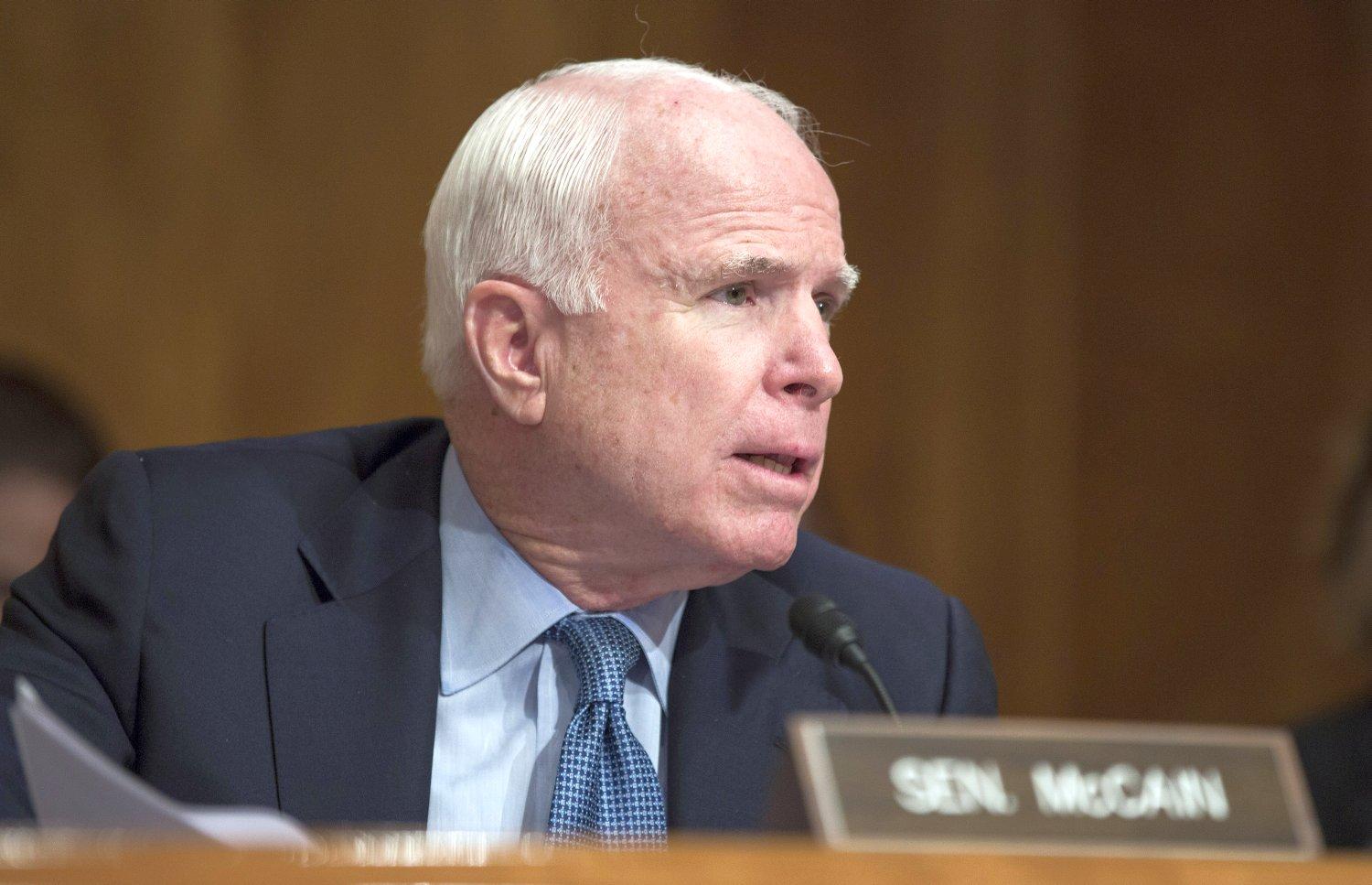 McCain a meghallgatás óta ellenzi Bell delegálását