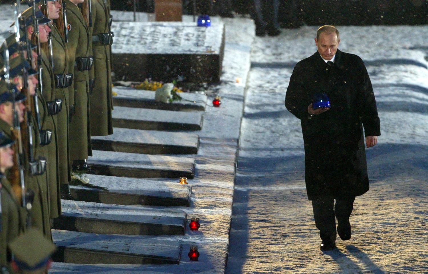 Tíz éve az orosz elnök még elment a megemlékezésre, most viszont az a fő esemény, hogy nem vesz részt az évfordulón