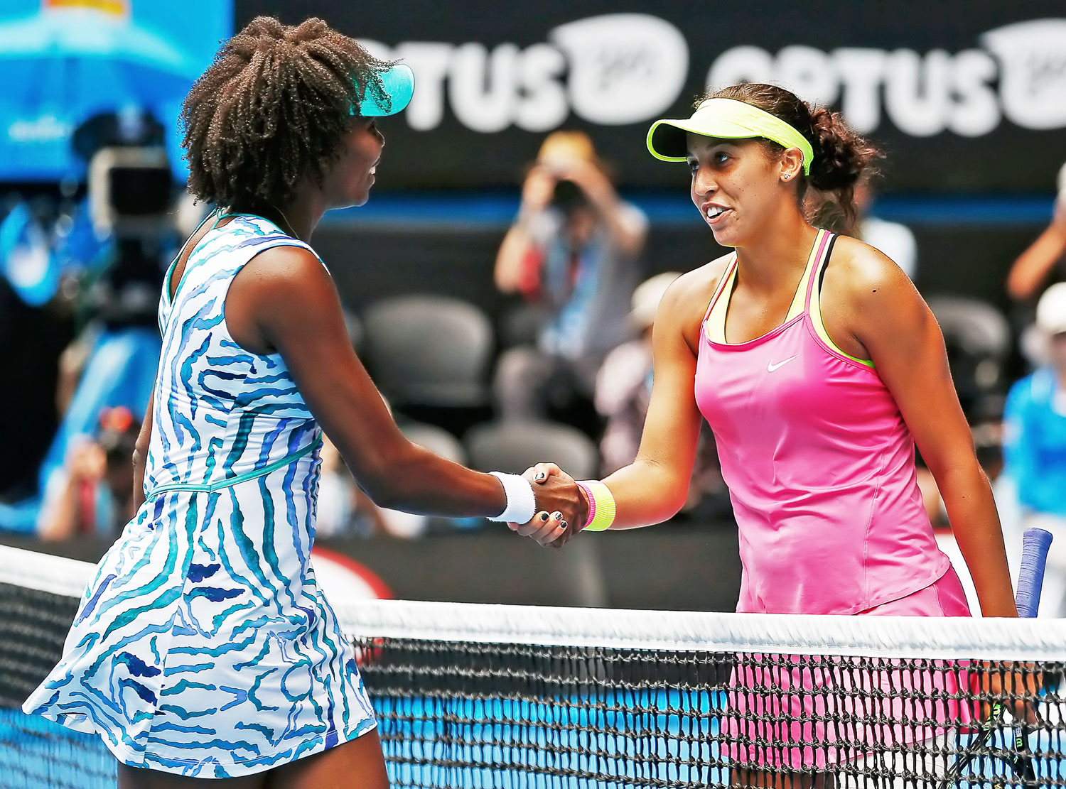Madison Keys (jobbra) búcsúztatta Venus Williamst