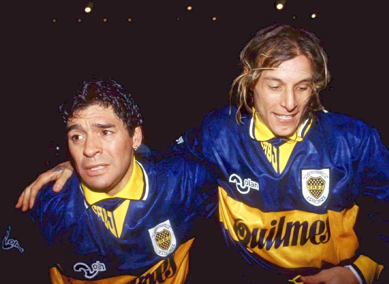 Diego Maradona (b) és Claudio Caniggia