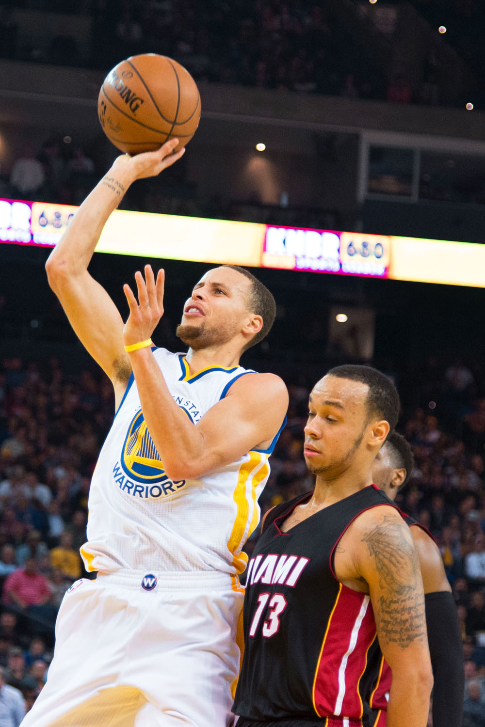 Curry jelenleg az NBA legötletesebb irányítója. És mégg dobni is tud