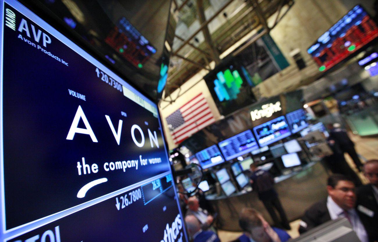 Az Avon 2012-ben a New York-i tőzsdén. Az sem vágná ki a biztosítékot, ha Miki egér akarná megvenni a Coca-Colát