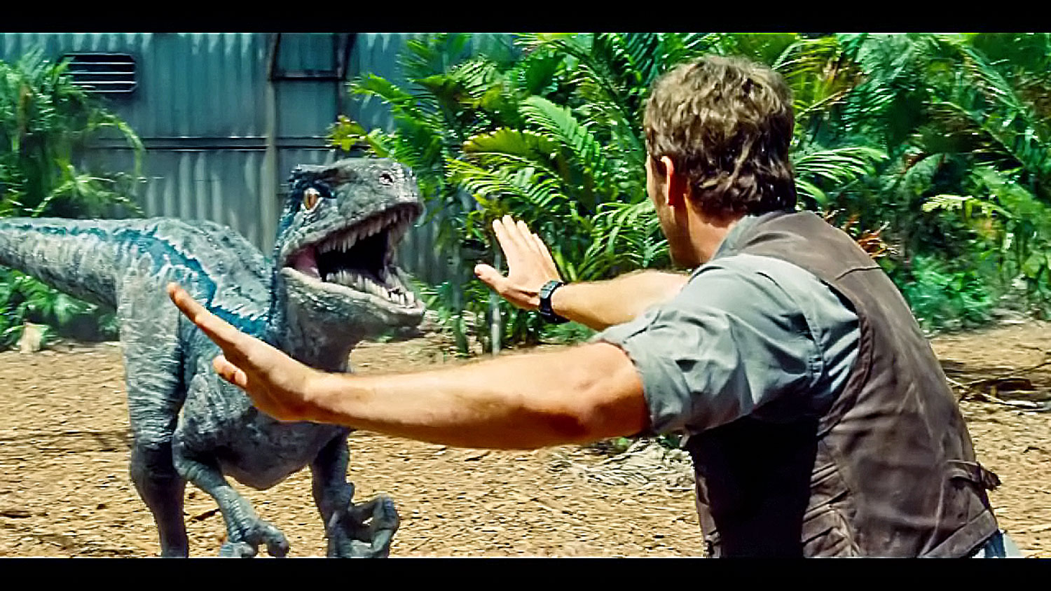 Chris Pratt, a film főszereplője a kasszasiker egyik jelenetében