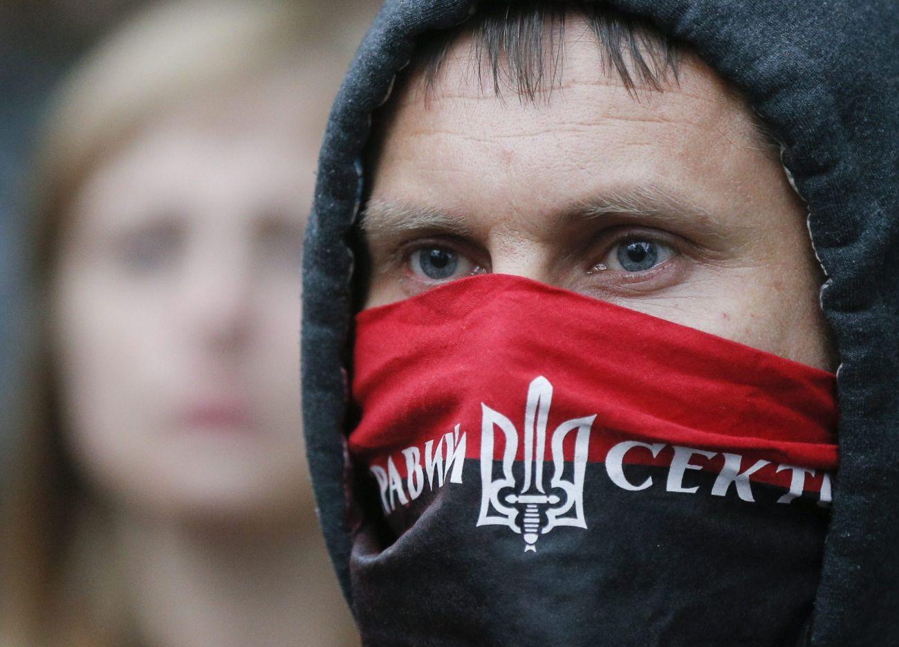 A PSZ egyik tüntetője szombaton Kijevben