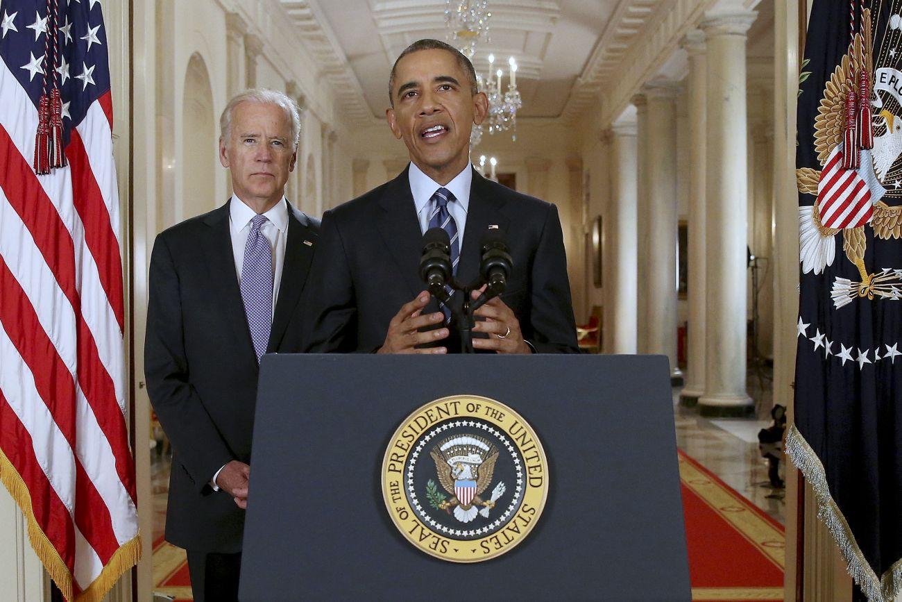 Obama és Joe Bisdern alelnök a keddi bejelentés során. A republikánusok inkább szkeptikusak