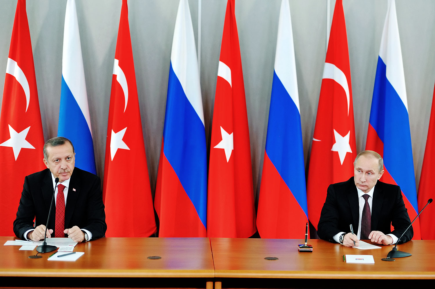 Erdogan török és Putyin orosz államfő. Nem közösködnek